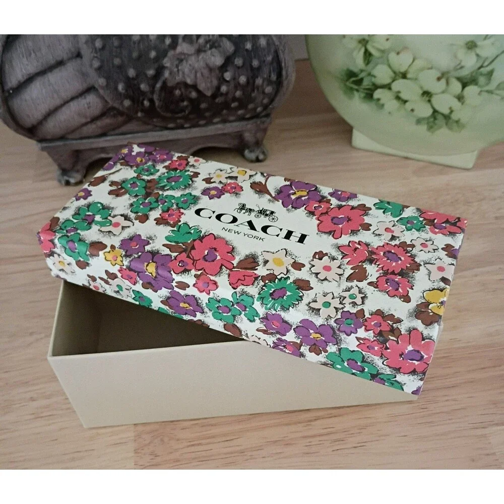NEW Coach GIFT BOX ONLY Glasses/Sunglasses (gift box only) Colorful